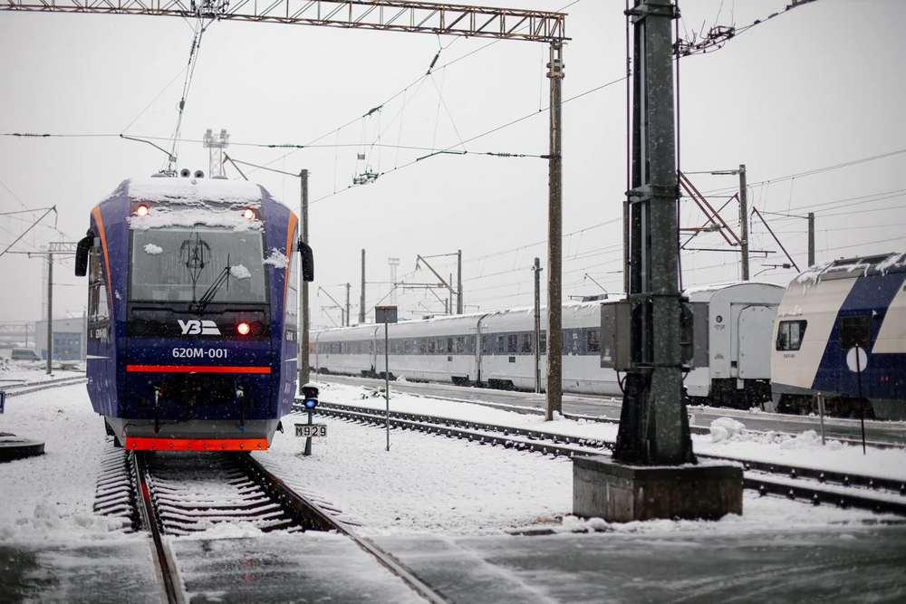 Convenient transfers: "Ukrzaliznytsia" is changing the train schedule in Kyiv.